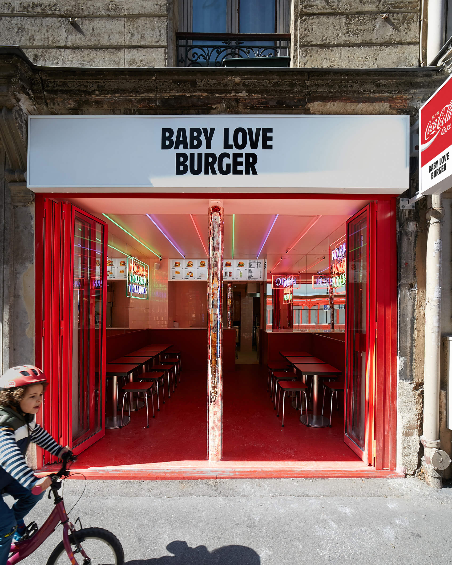 hold-on-please-babylove-thomas-weil-02