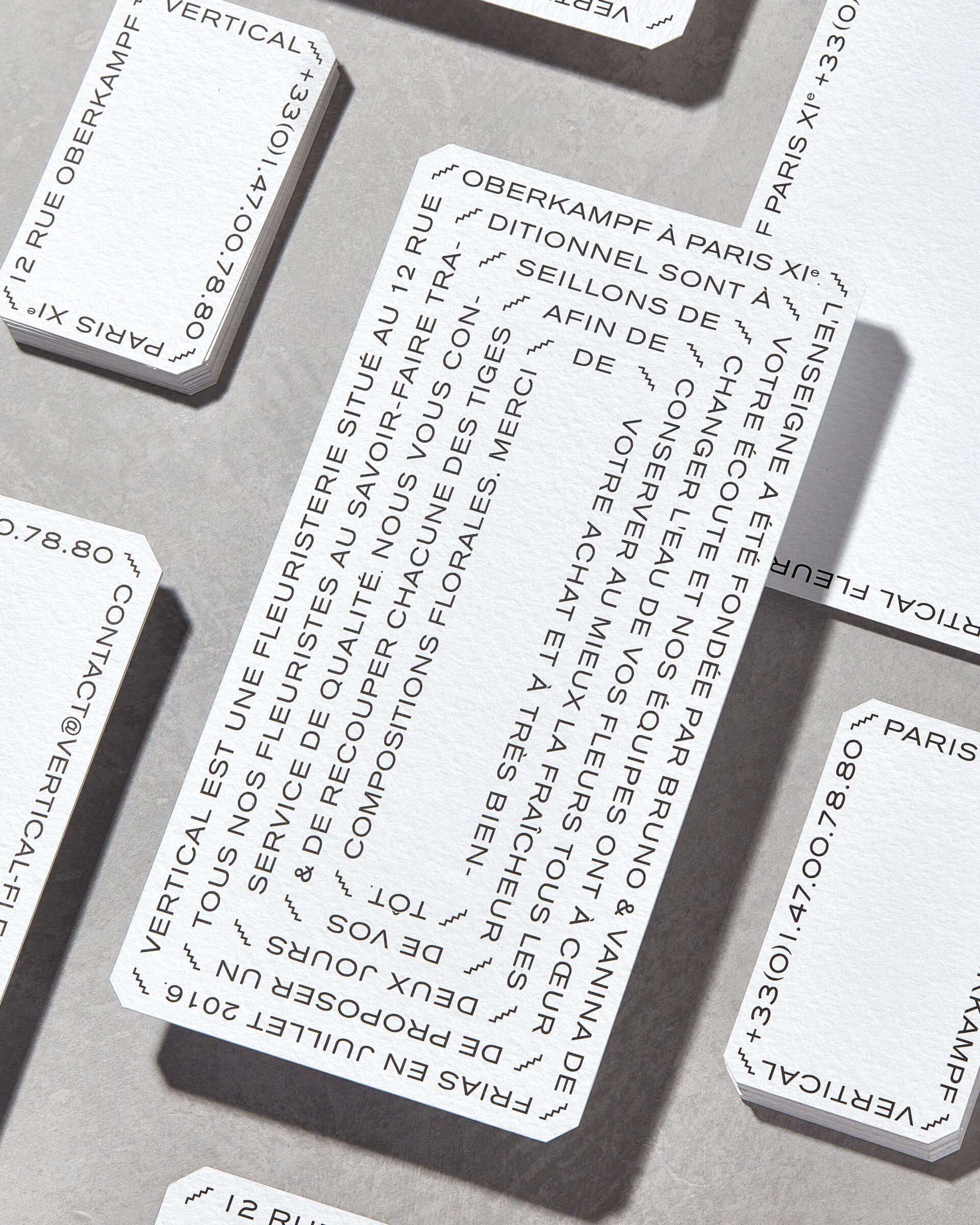 hold-on-please-vertical-thomas-weil-08