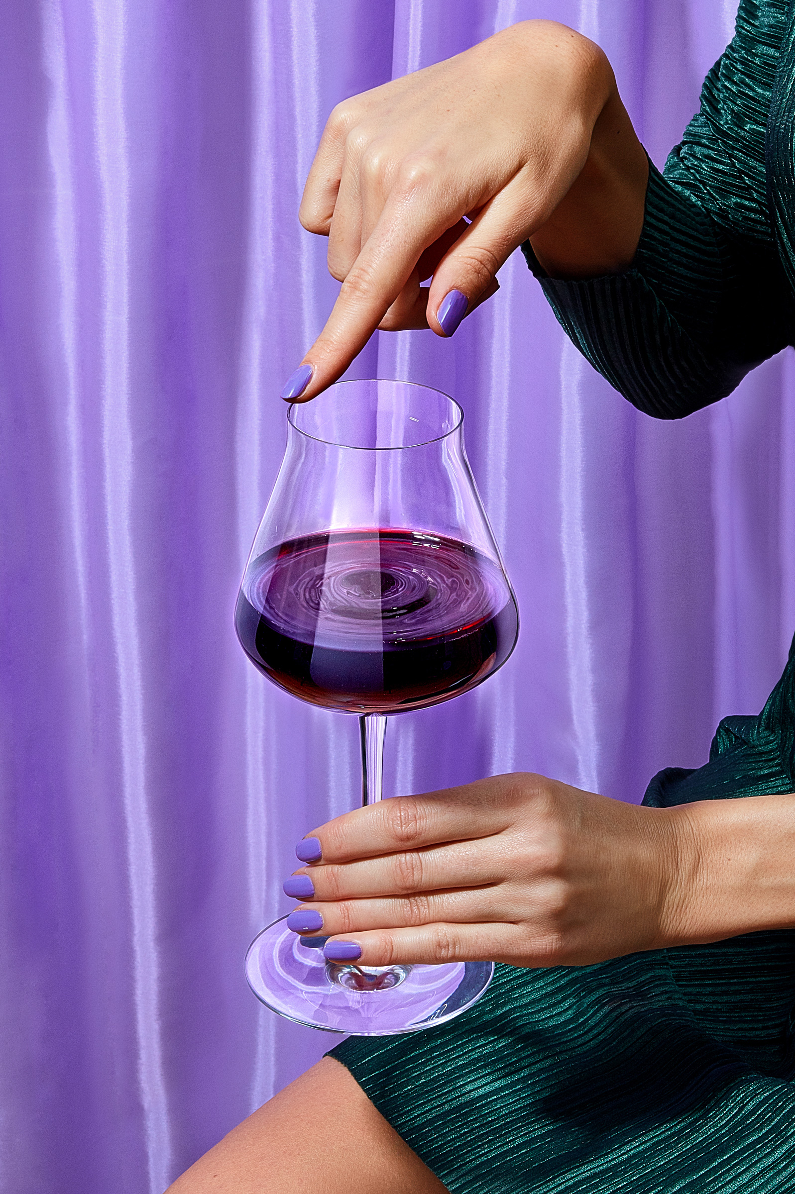 hold-on-please-baccarat-thomas-weil-01