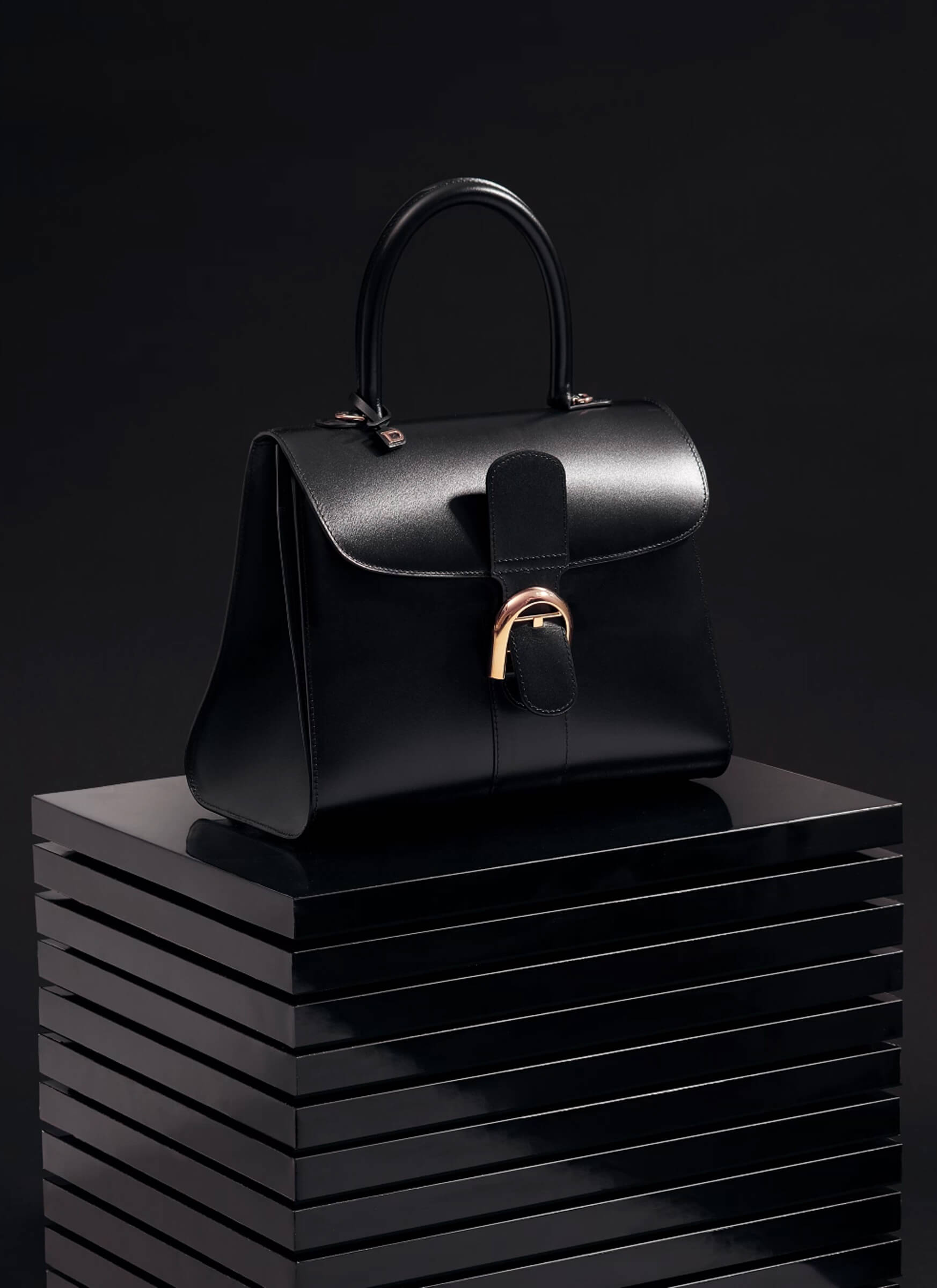 hold-on-please-delvaux-thomas-weil-07