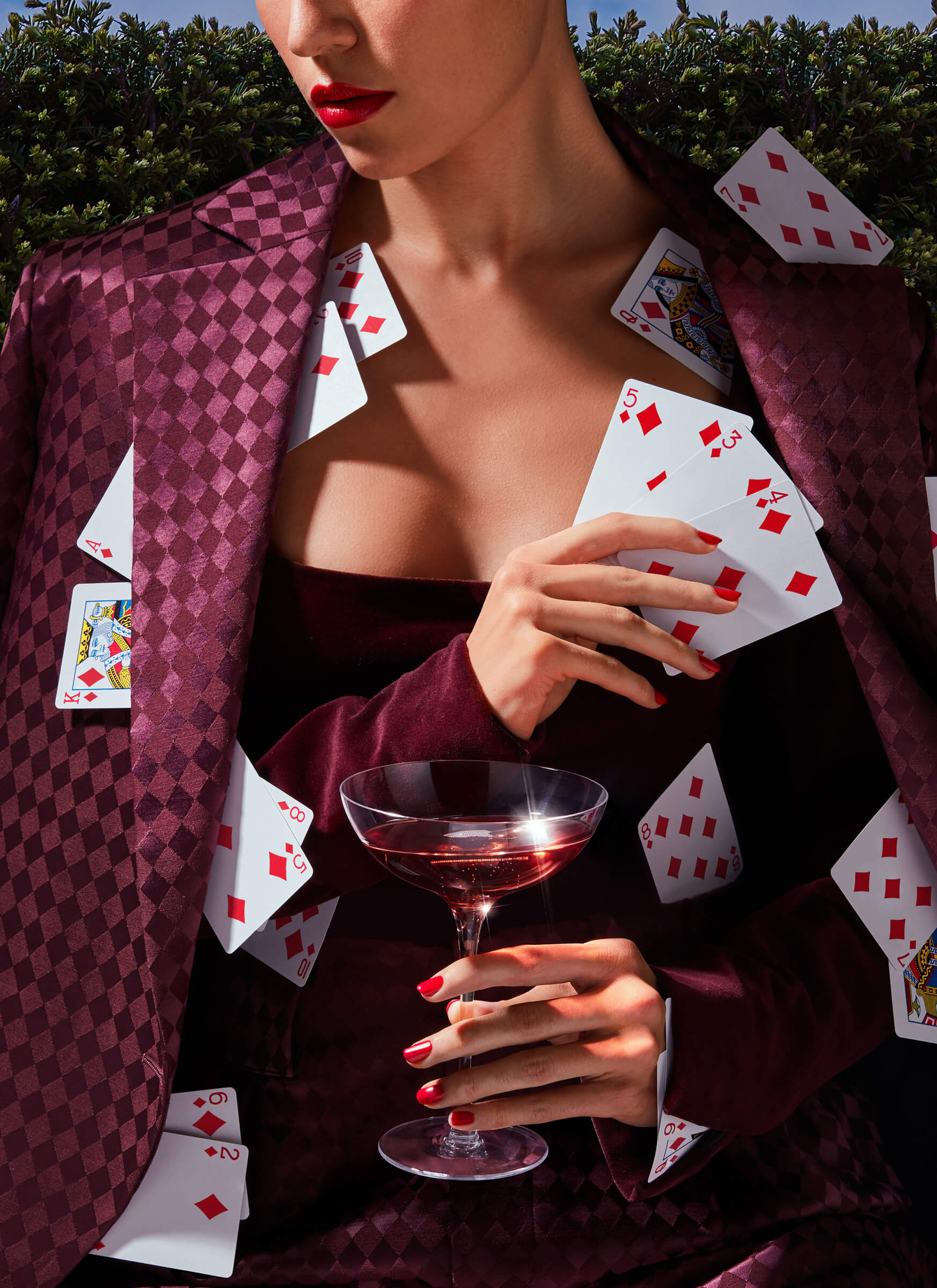 hold-on-please-taittinger-thomas-weil-01