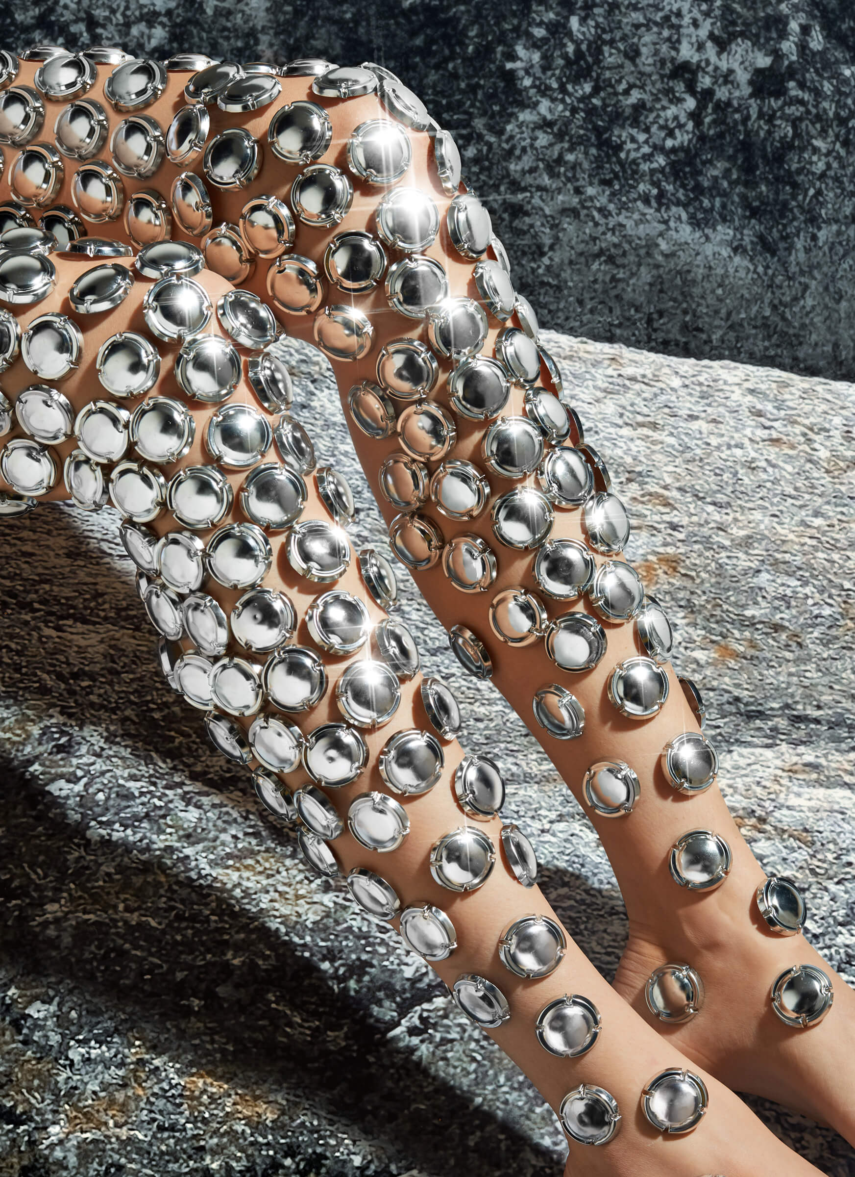 hold-on-please-taittinger-thomas-weil-05b