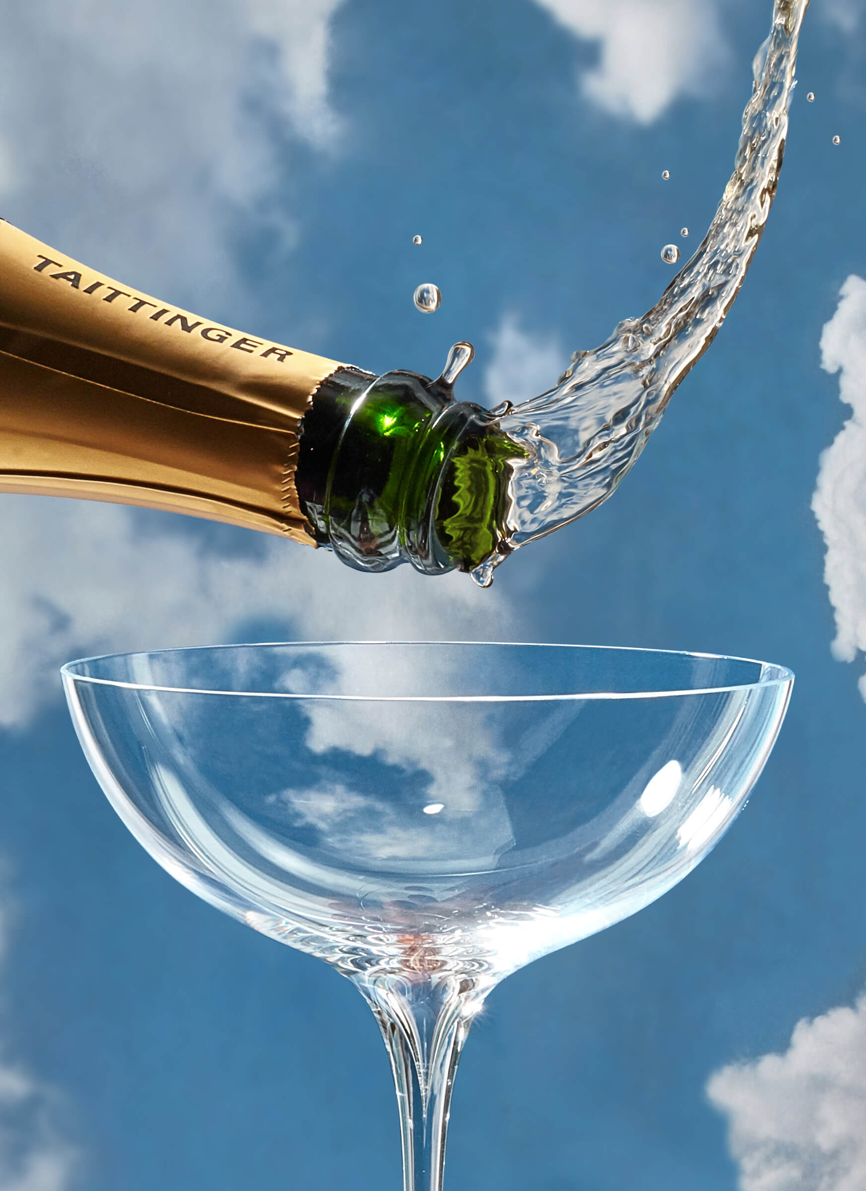 hold-on-please-taittinger-thomas-weil-11